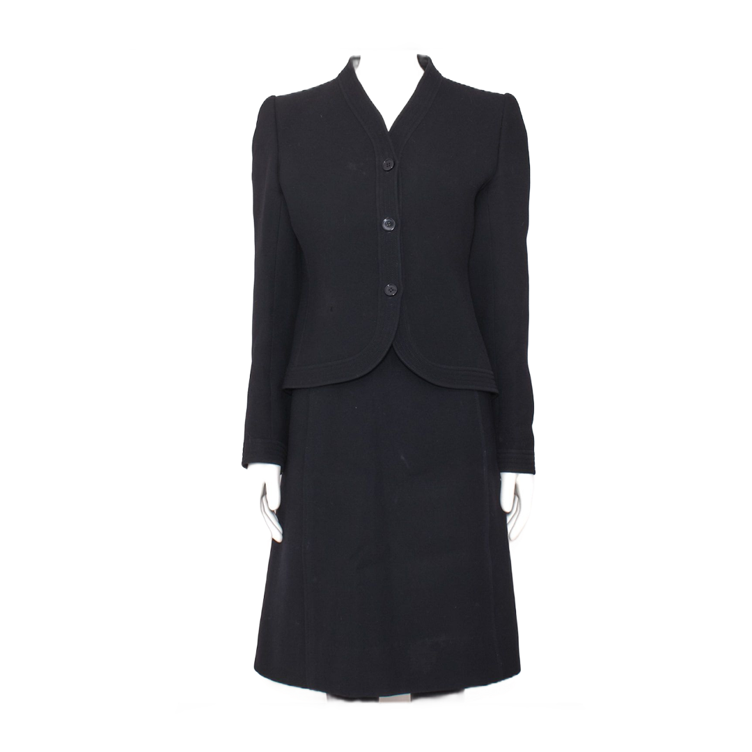 Women’s Elegant Black Suit Set - Tailored Blazer & Skirt - Sophisticated Fit